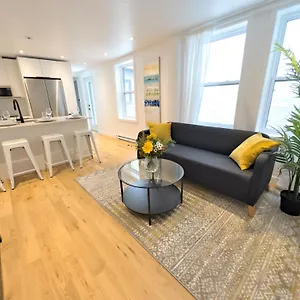  Apartment Gorgeous Renovated 3 Bedr Downtown 2mins To Metro! Canada